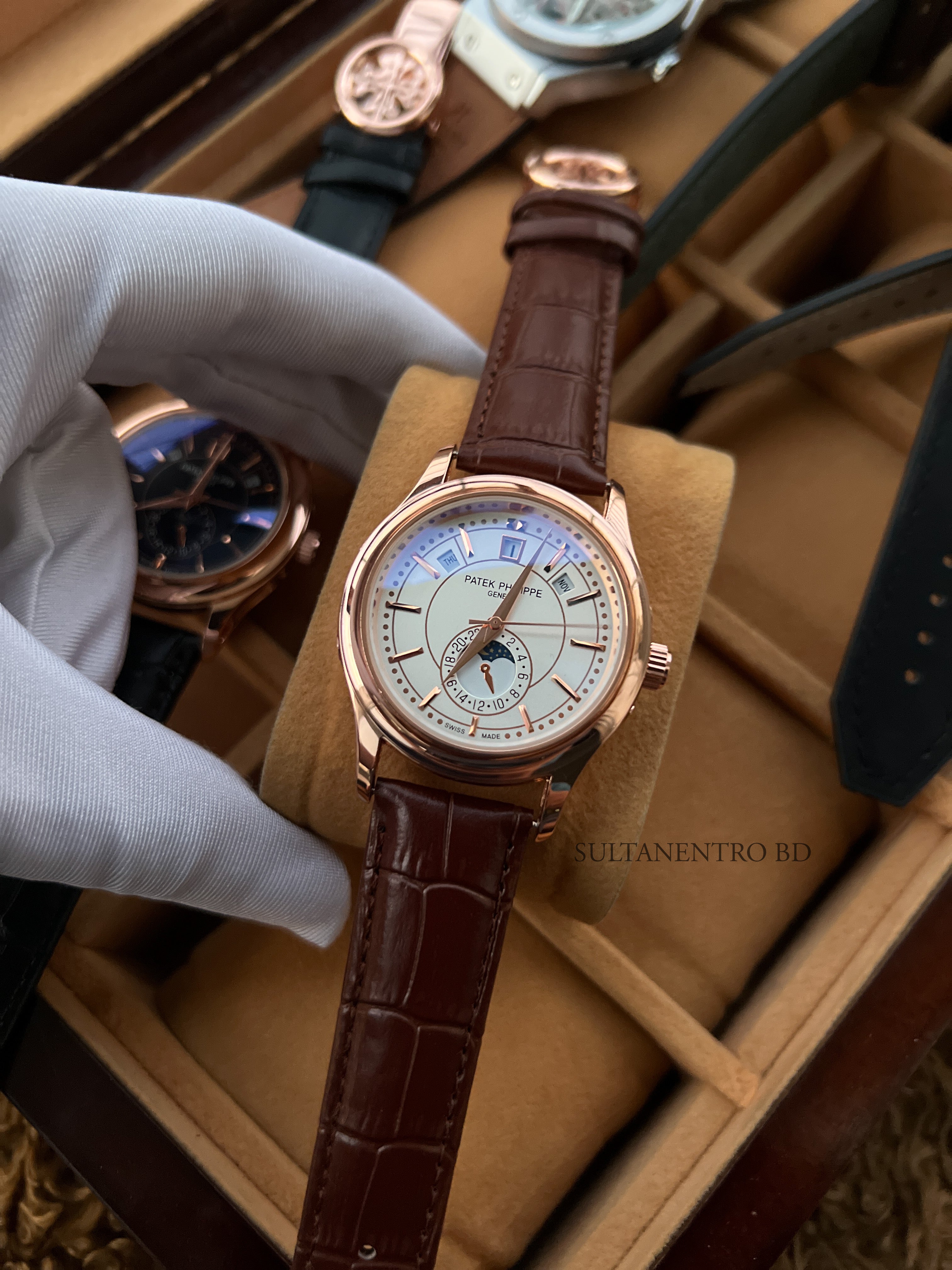 Patek Philippe Annual Calendar (Sweep movement)