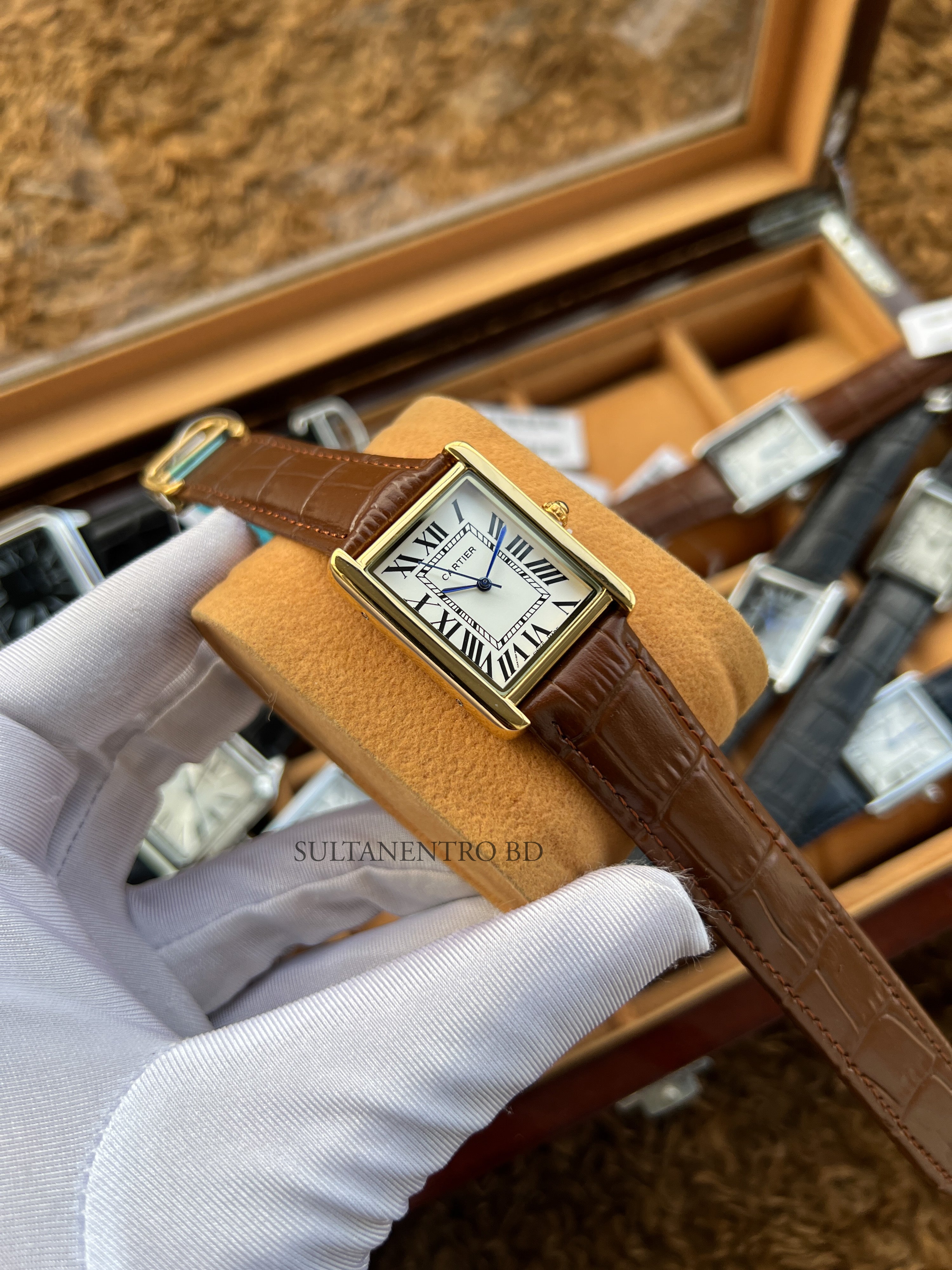 Cartier Tank (Old Money) – Quartz Movement
