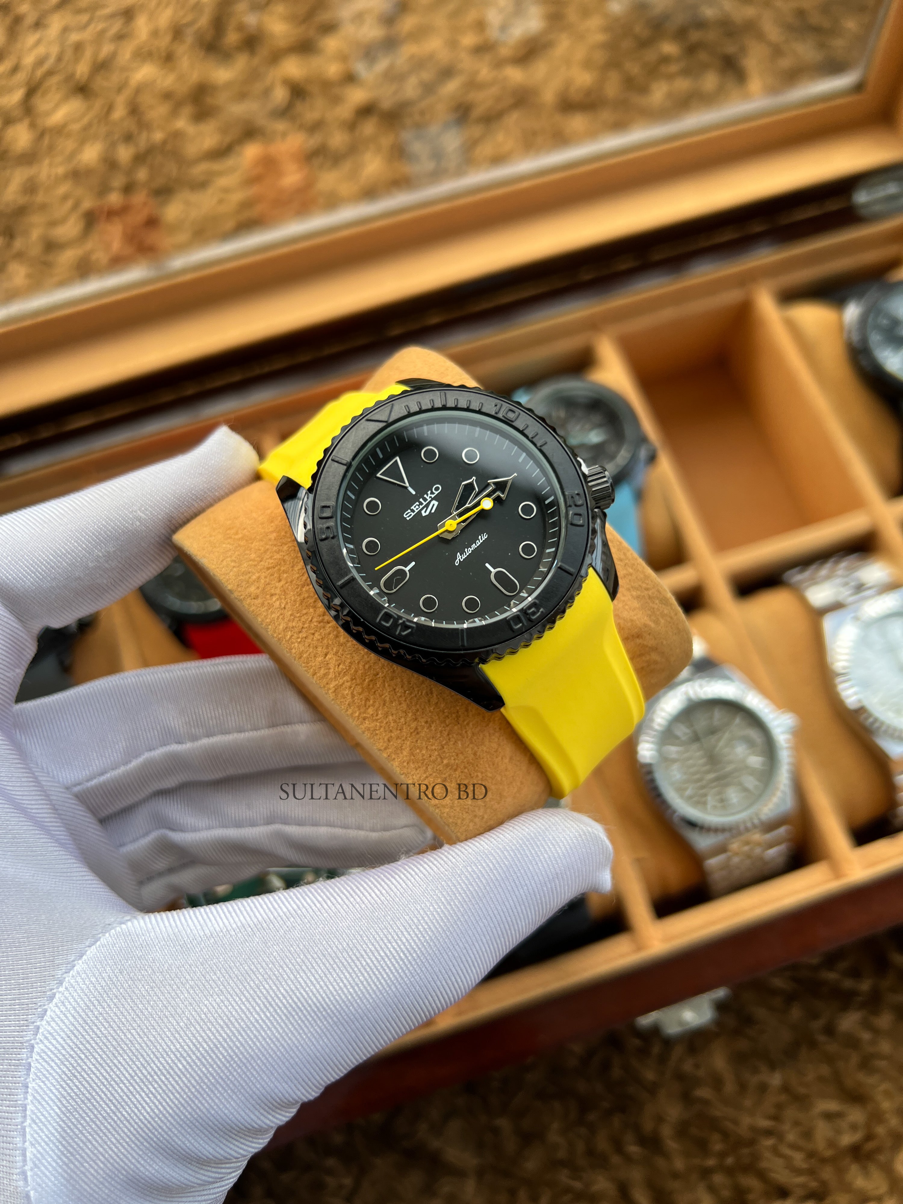 Seiko Sports Watch (Sweep Movement)