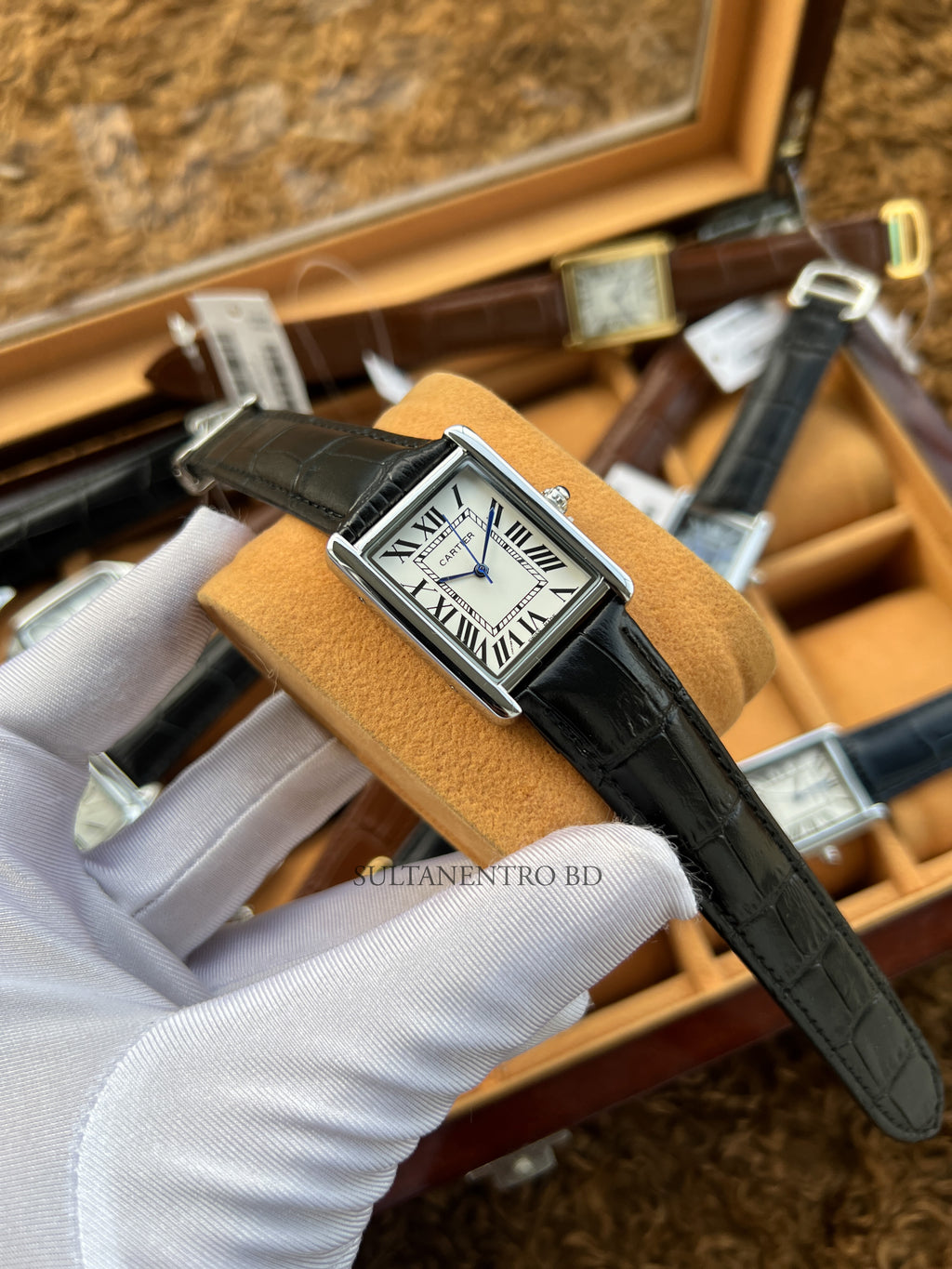 Cartier Tank (Old Money) – Quartz Movement