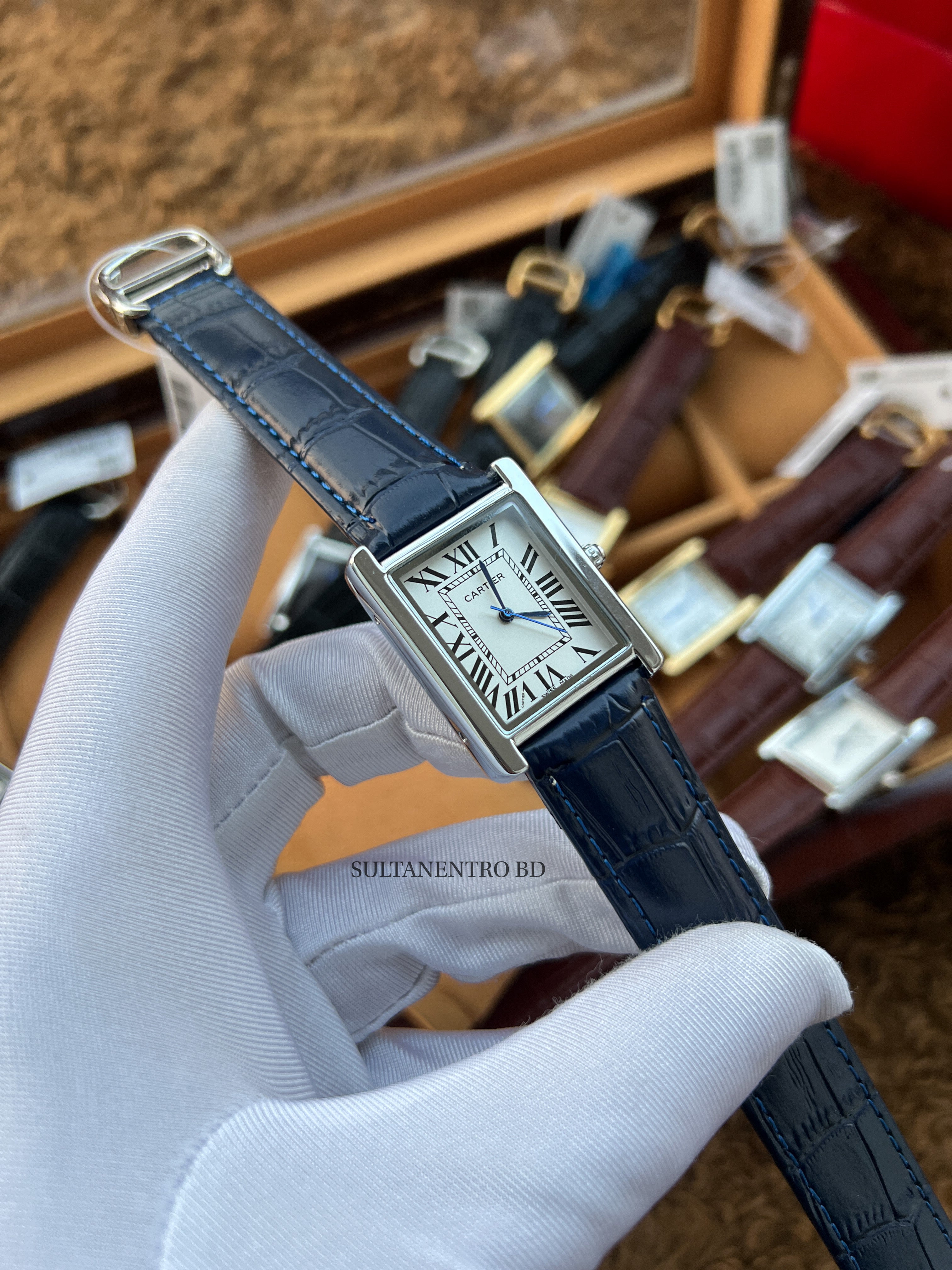 Cartier Tank (Old Money) – Quartz Movement