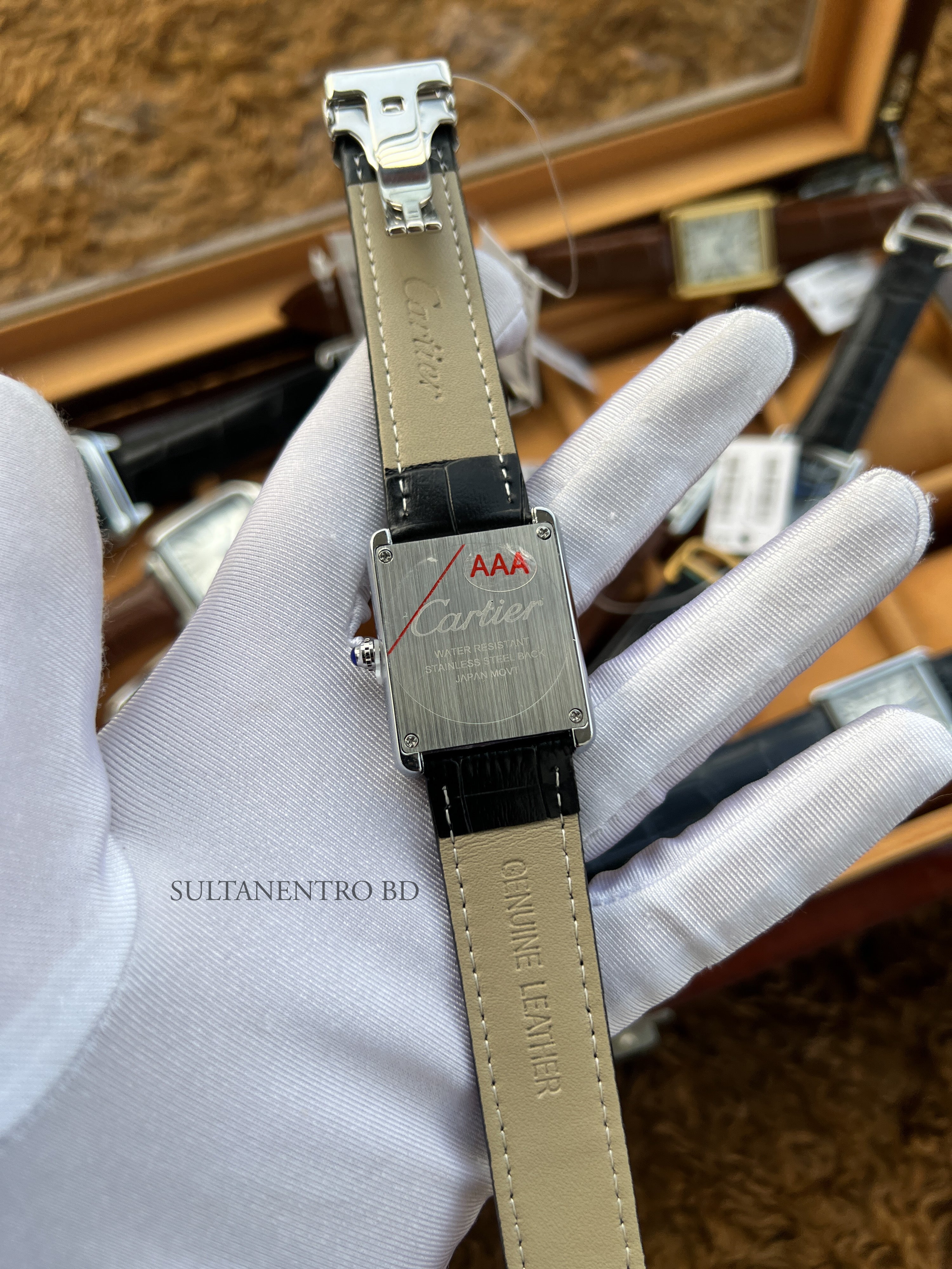 Cartier Tank (Old Money) – Quartz Movement