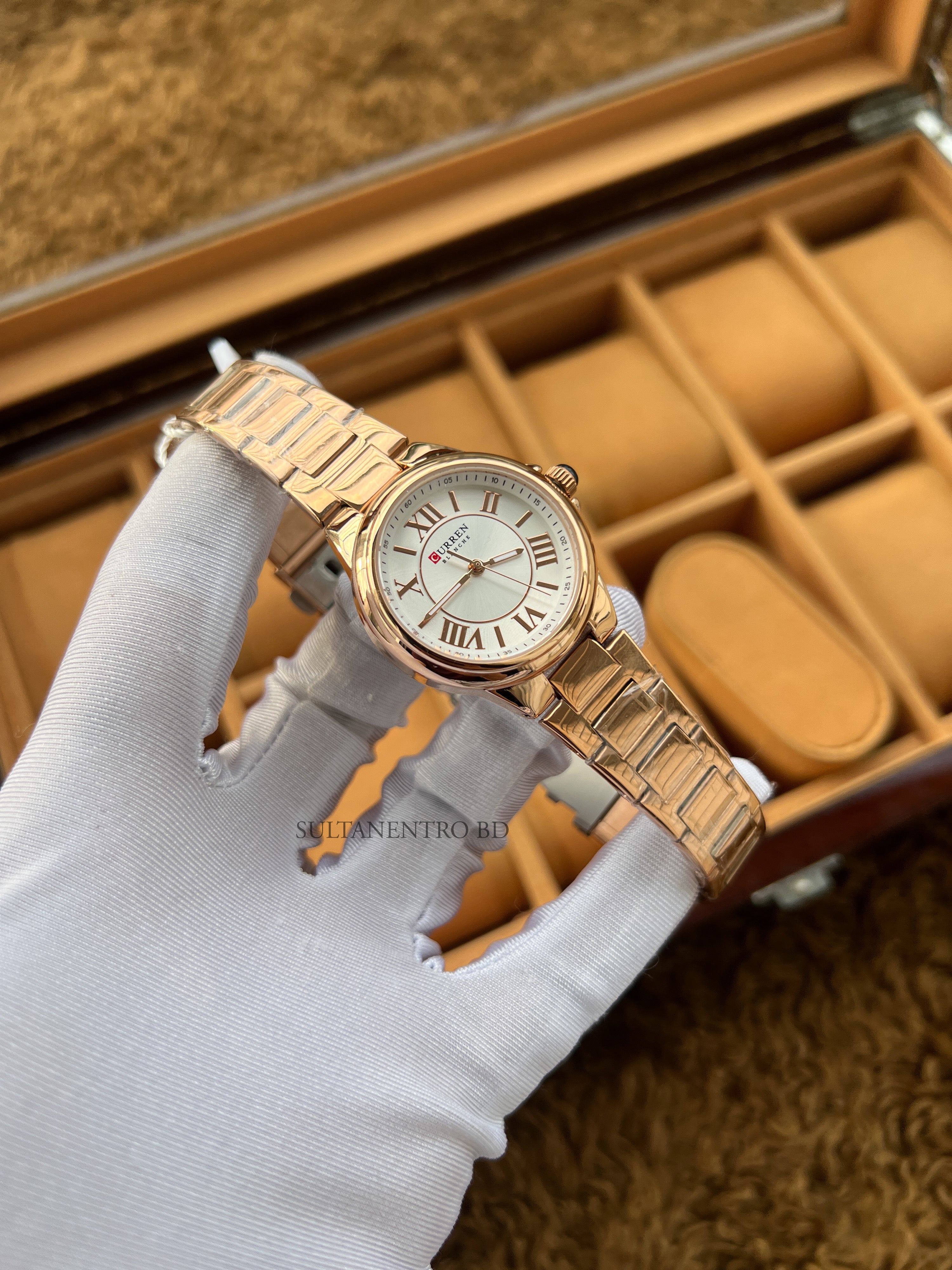 Curren (C-9091) Original Female Watch