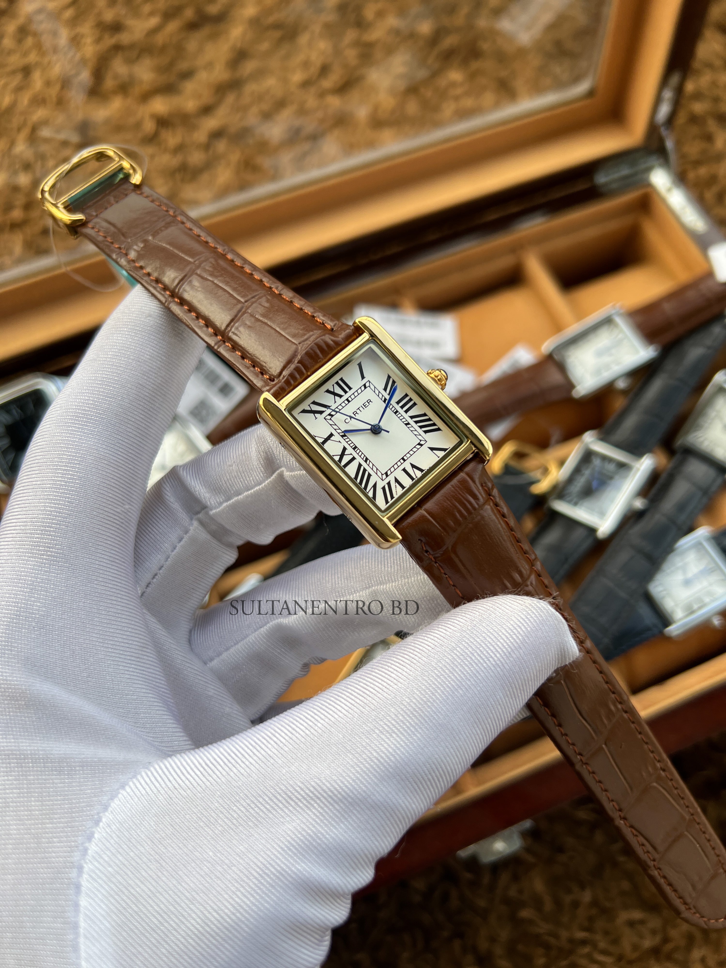 Cartier Tank (Old Money) – Quartz Movement