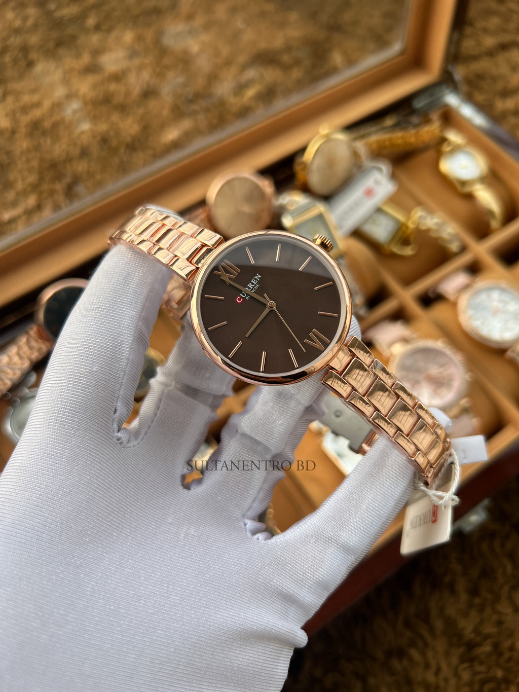 Curren (C-9017) Original Female Watch