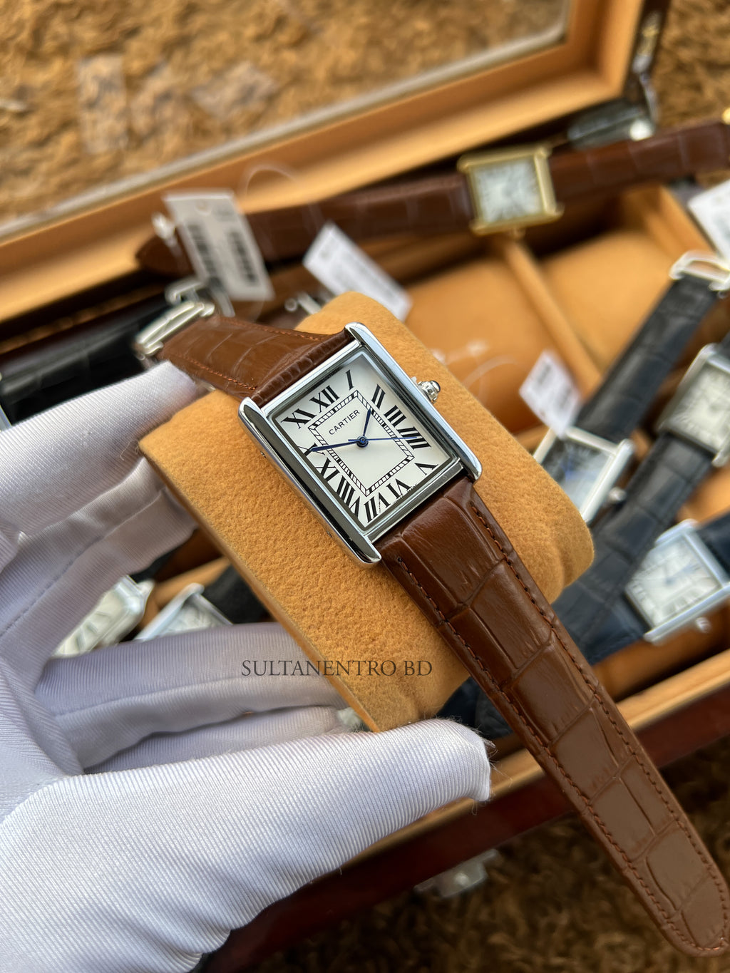 Cartier Tank (Old Money) – Quartz Movement