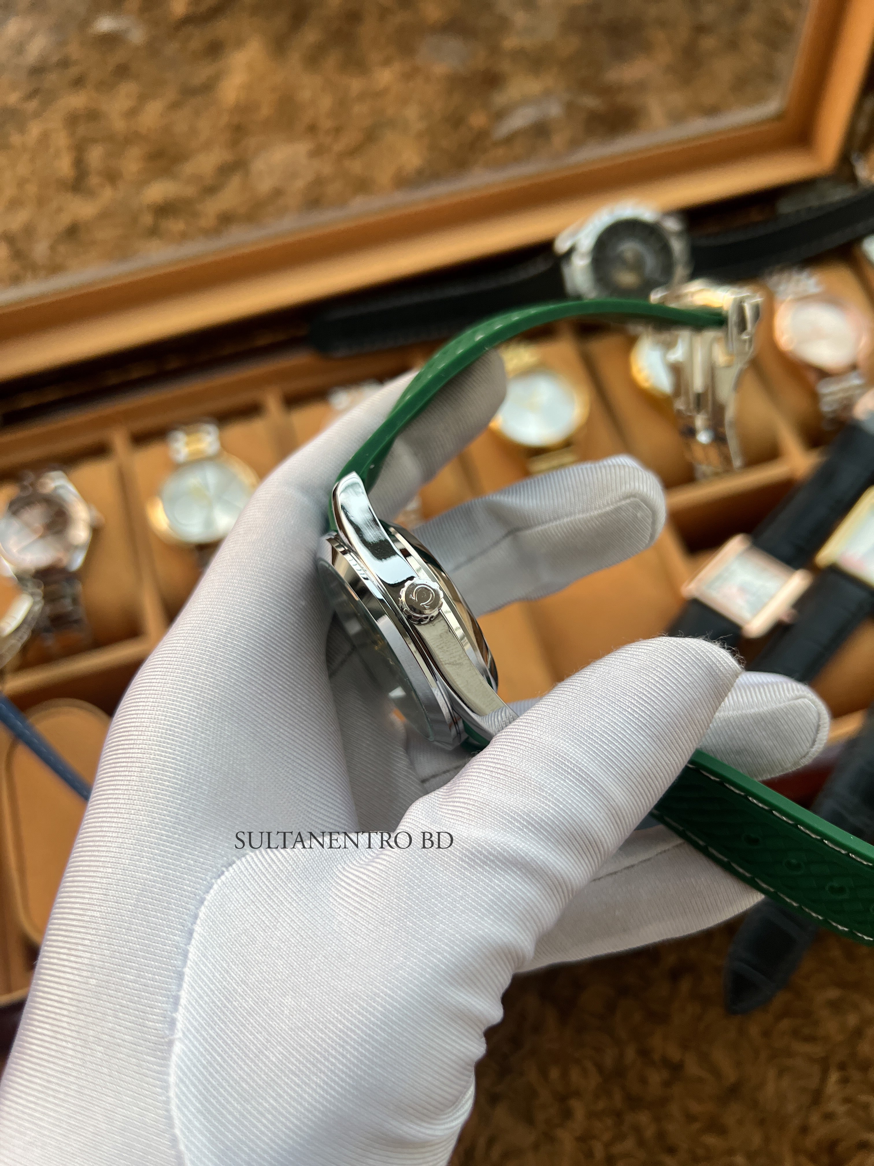 Omega Aqua Terra World Timer Watch (Sweep Movement)