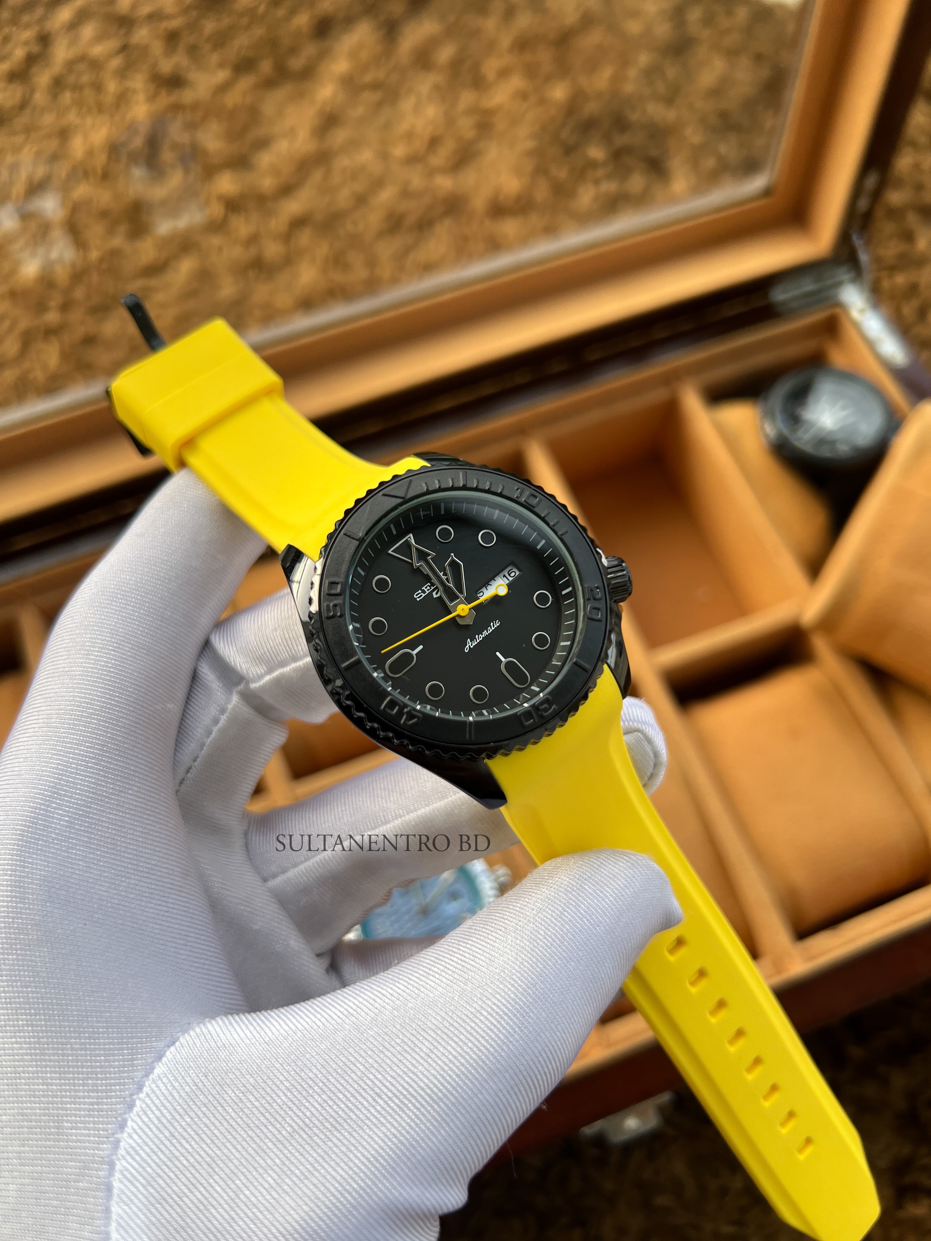 Seiko Sports Watch (Sweep Movement)