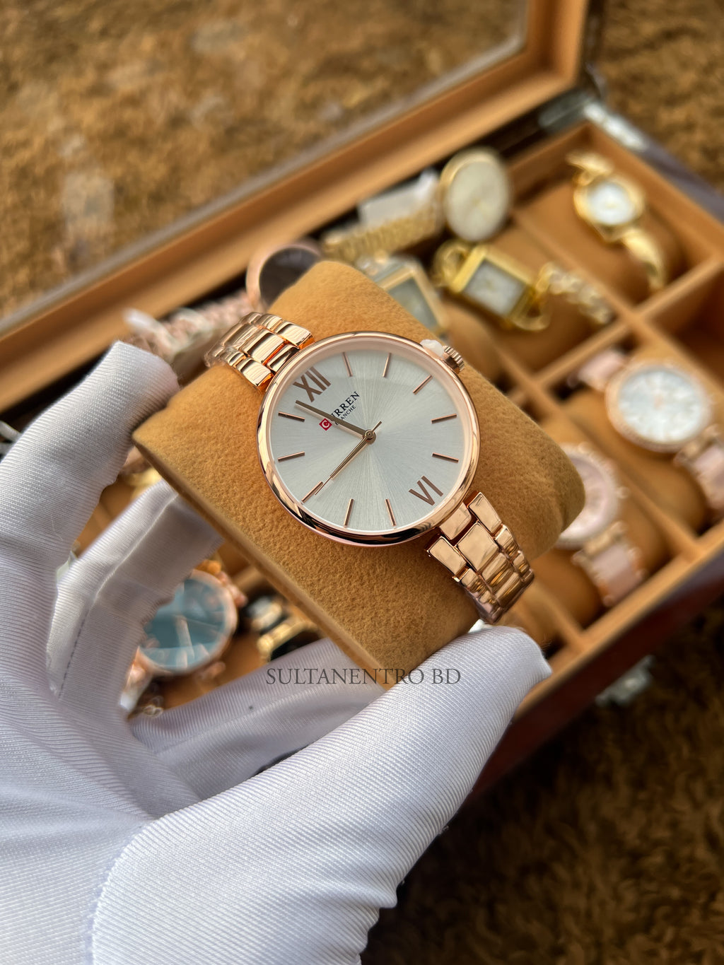 Curren (C-9017) Original Female Watch